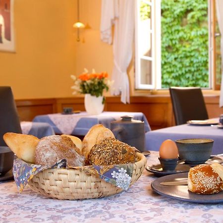 Gaestehaus Hebinger Am Schlosspark Deidesheim Eksteriør billede